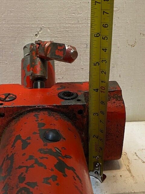 Vintage Hydraulic Unit Cylinder 30mm 4" Shaft 15" L 6-1/2" W 6" H