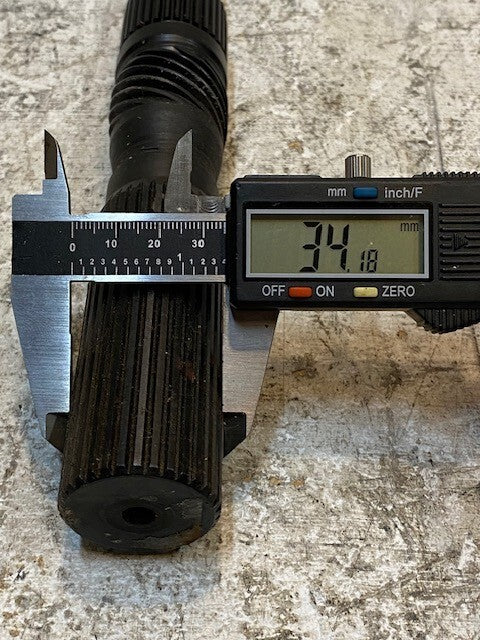 Shaft 13-3/4" Long 19mm End 34mm 32-Spline End