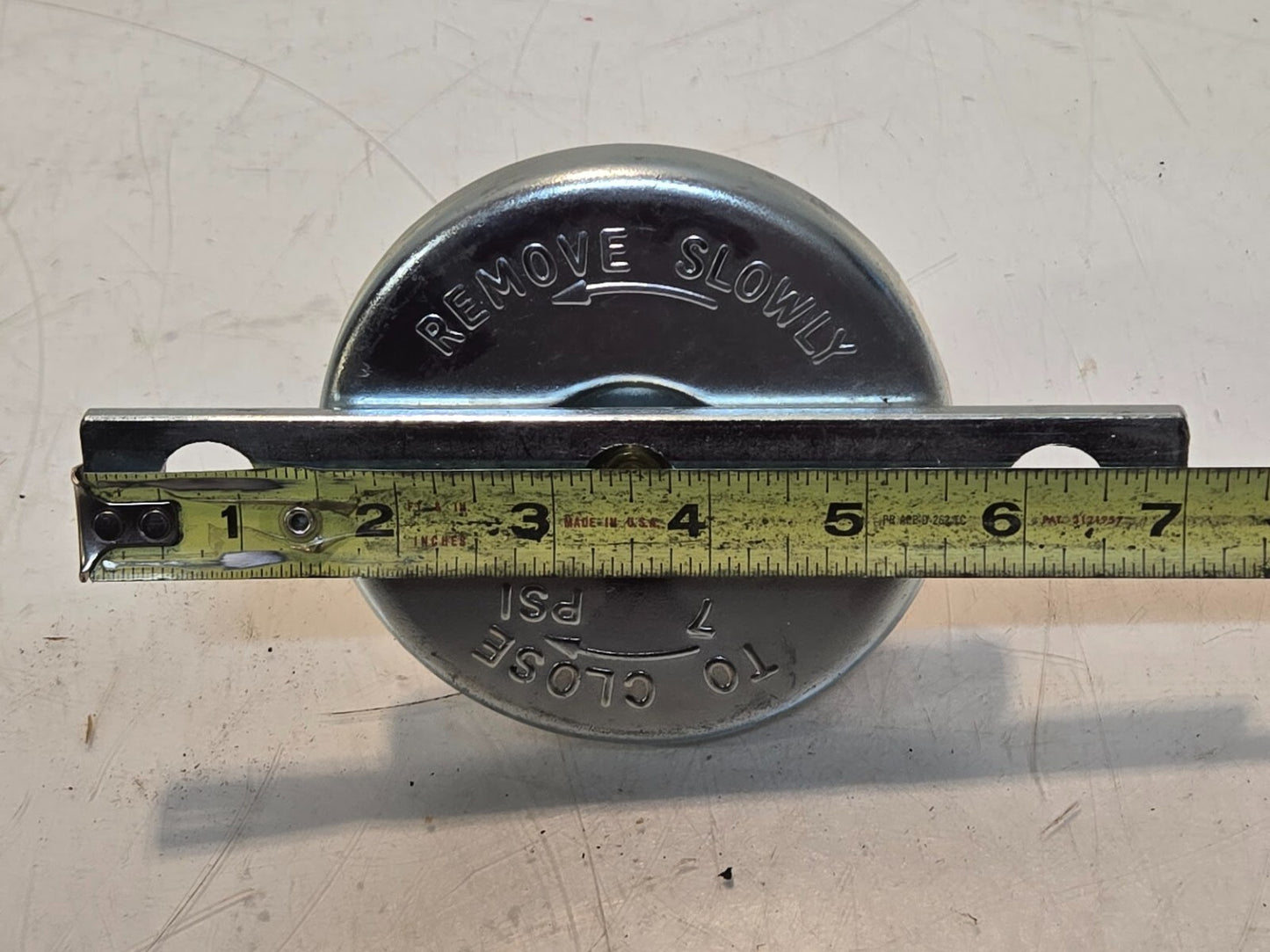 2 Quantity of Water Caps 7 Psi 4" OD for Electromotive 1-09087281 (2 Quantity)