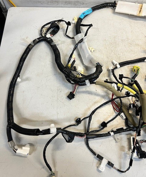 Toyota Floor Wiring Harness 82162-08340 OEM Electrical Wire Cable Assembly