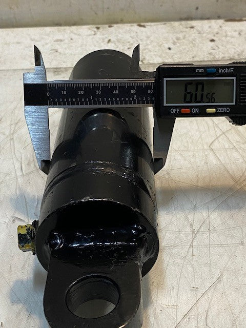 Hydraulic Cylinder 10-1/2" Long 21mm Bore 61mm OD 30mm End