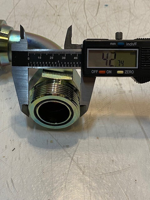2 Quantity of Hydraulic Split Flange 90 Degree Elbow Fittings 4-3/4" H (2 Qty)