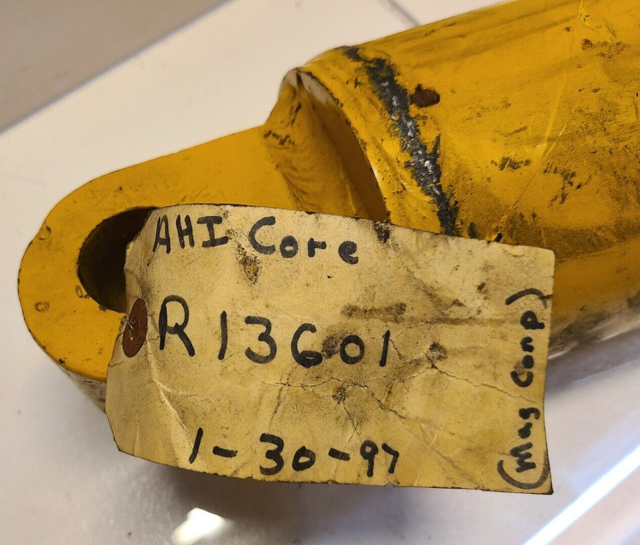 AHI Core Hydraulic Cylinder  R13601 | EA32571