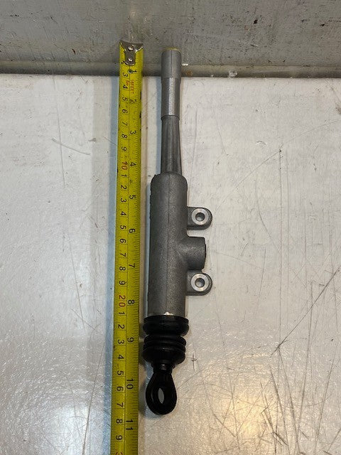 2 Quantity of M0305 Clutch Slave Cylinders AM-93 (2 Quantity)