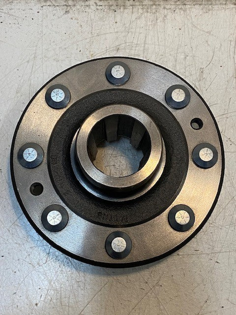 8-Bolt Rear Axle Wheel Hub 8x152mm Bolt Pattern 7-1/2" Dia. 41mm Bore 6-Spline