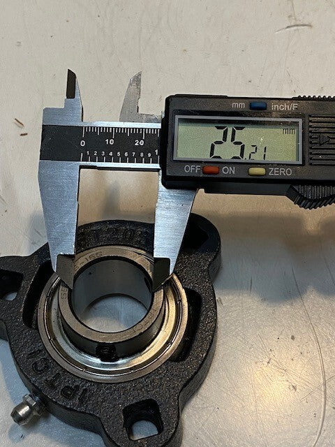 IPTCI 3-Bolt Flange Bearing RFT205 SB205-16G | 25mm Bore