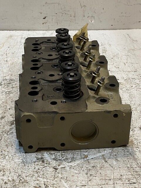 Cylinder Head 3075-4411 | 004948200