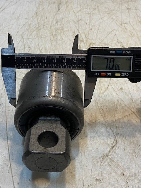 Tenneco 839310 Torque Rod Bushing for International 4500-4900 Series Medium Duty