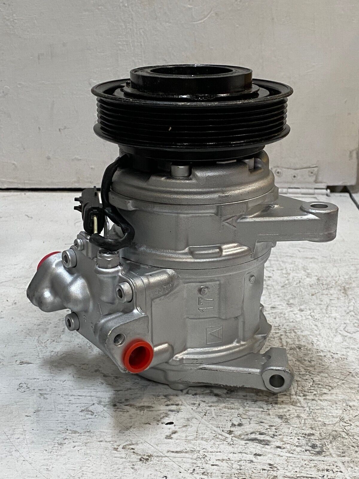 Air Conditioning Compressor P904 | S716 | 4.7 | A17 | 2-2