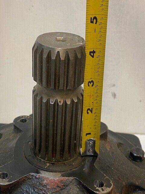 Gearbox 60mm 4-7/8" Shaft 14 Spline, 44mm 4-1/8" Shaft 20 Spline, 6 Bolts