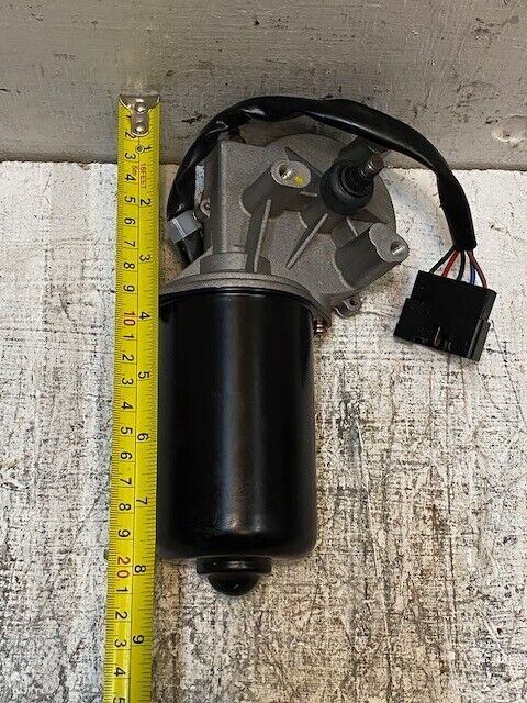 Wiper Motor 8-1/4" Long 68mm OD 8mm Thread 5mm Inside Thread