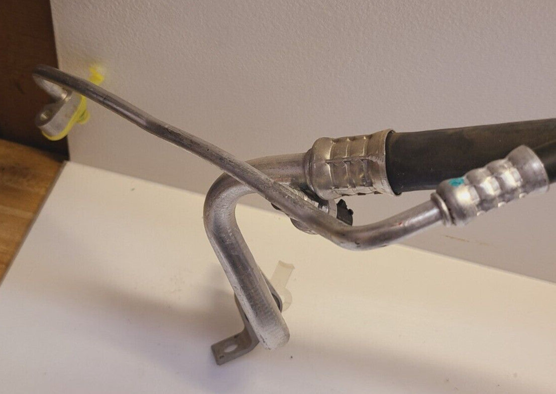 Air Conditioning Cooler Line Suction Hose Pipe 6804025AA | 42351D 352 12 1