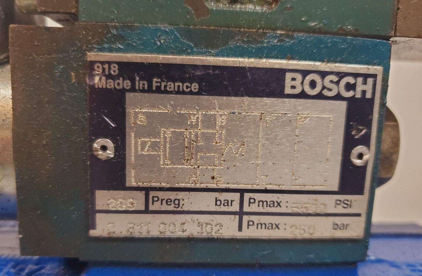 Bosch Hydraulic Proportional Directional Control Valve 0811404607 | 0811004102