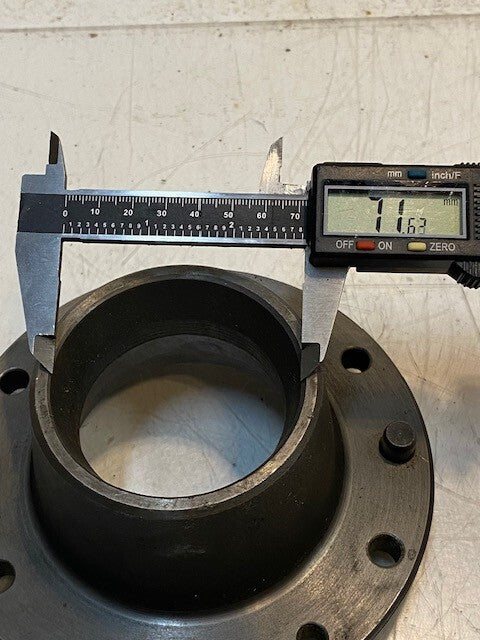 Wheel Hub Bearing Housing 64 | 21-0 | 517787 | 71mm Bore 6-1/4" OD 3-1/4" Tall