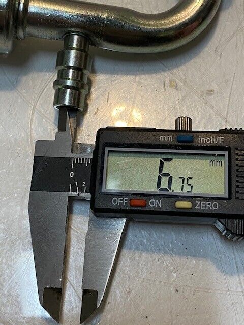 6 Quantity of Hose Fittings 12mm ID Top 12mm ID Bottom 31mm OD (6 Quantity)