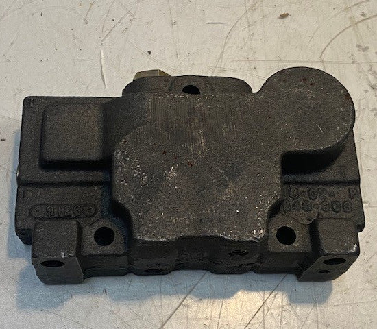 Hydraulic Control Valve End Cap 16-02-043-806-A | 9126