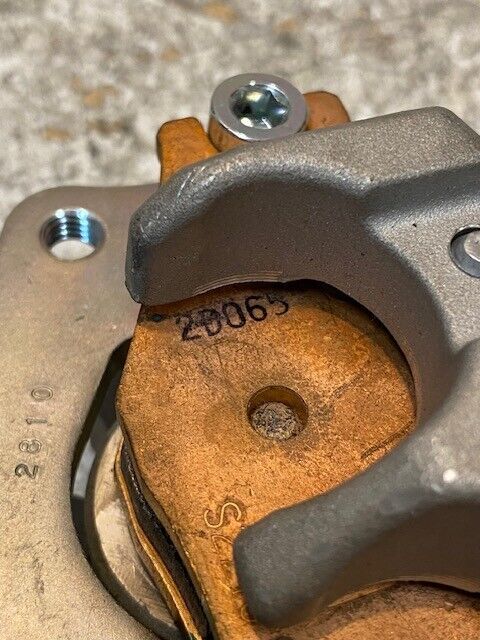 Brake Caliper 2D065 | 2810 | S2210GG | 5" x 3-1/2" 3-1/2"