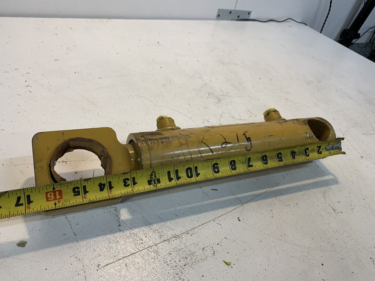 Wrayram Eng. D572 Hydraulic Cylinder HR275/A | 13302-1 | Mesaurements pictured