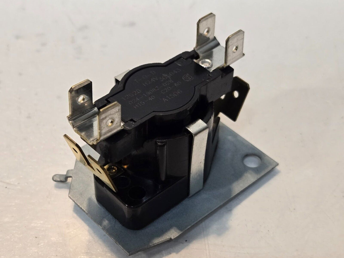 2 Quantity of Source 1 24V Heat Sequencer Relays S1-02419082028 | 12S20 (2 Qty)