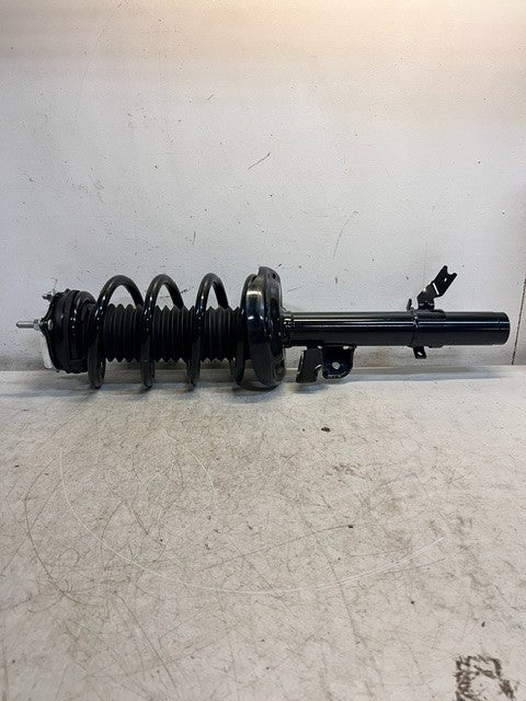 FCS Auto Premium Quality Complete Strut Assembly Coil Spring 334404R | 2125101