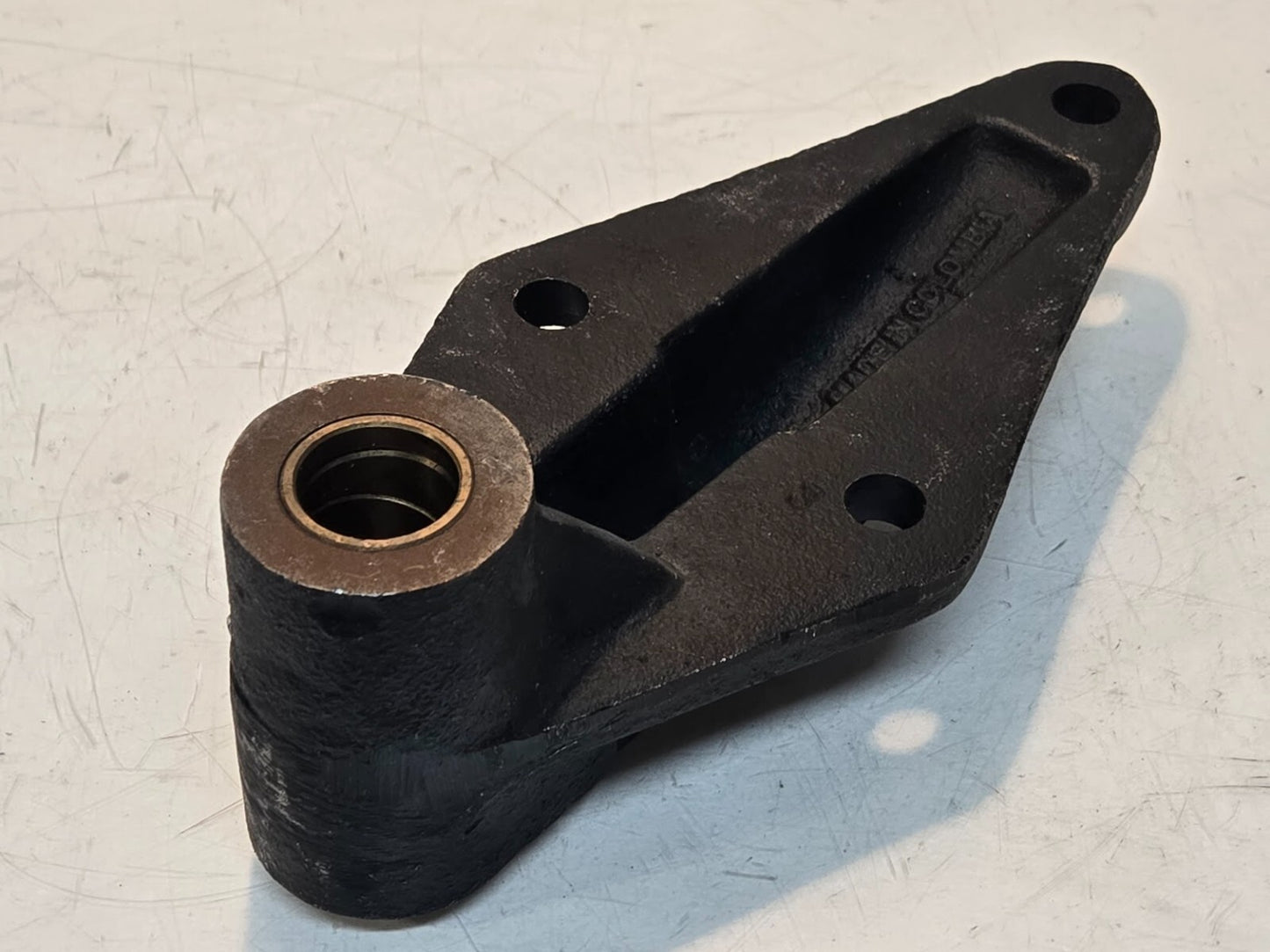 Flagg E732-75 Leaf Spring Hanger for Peterbilt | 12-1/2" x 5-7/8" x 4-1/2"
