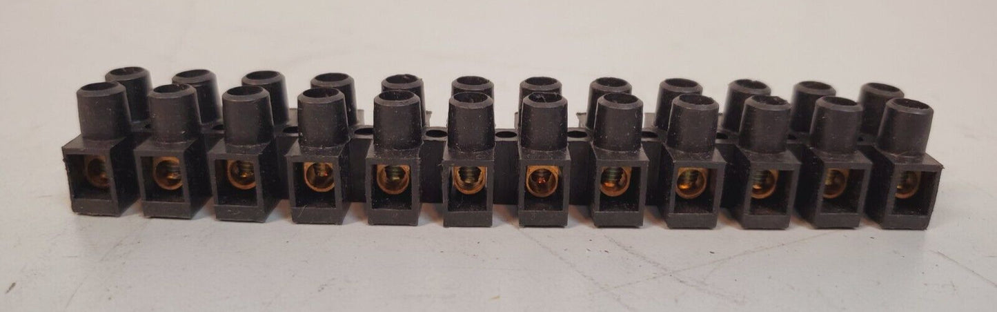 10 Qty. of Werit 12 Bank Wire Connectors Screw Terminal Block 15A 380V (10 Qty)