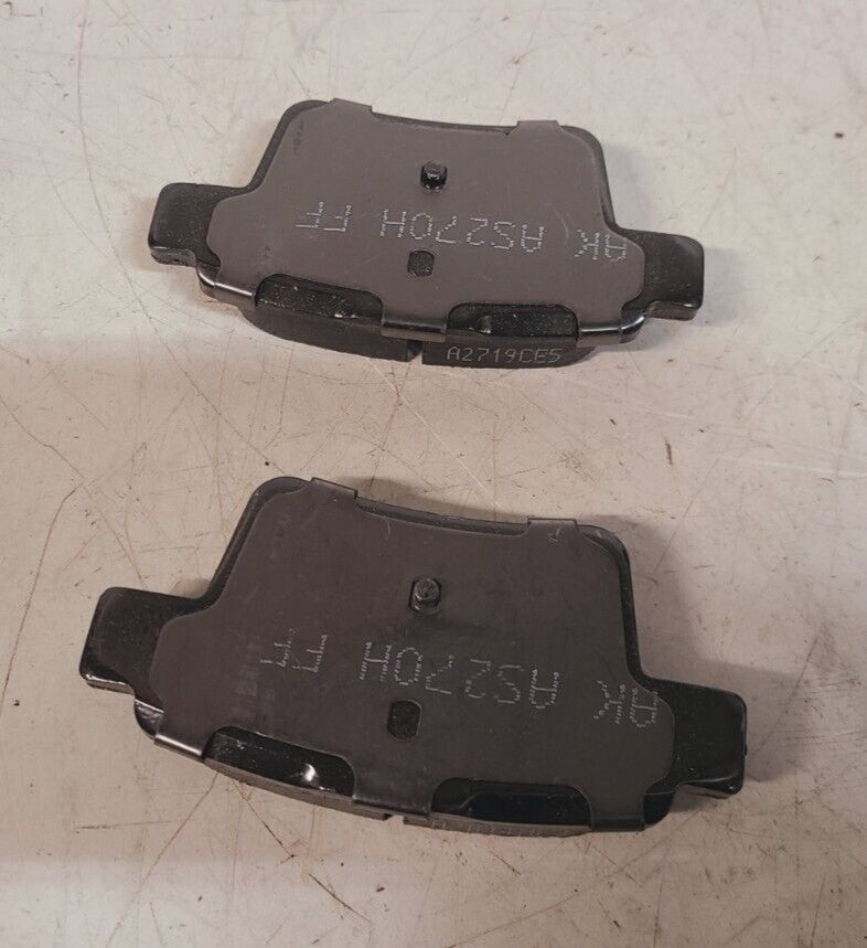 Akebono Proact Ultra Premium Disc Brake Pad Kit ACT1071