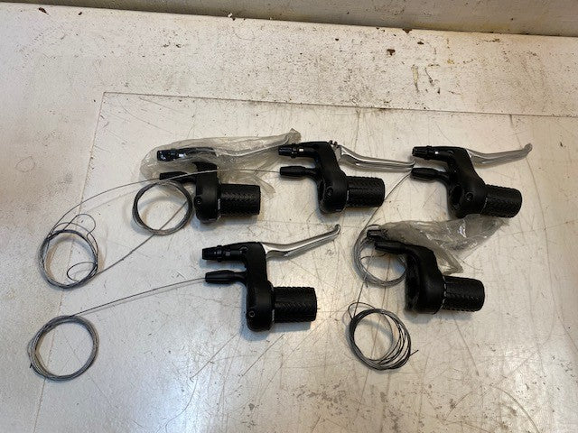 5 Quantity of SRAM SRT 450-11 3-Speed Grip Shifter & Brake Levers (5 Quantity)