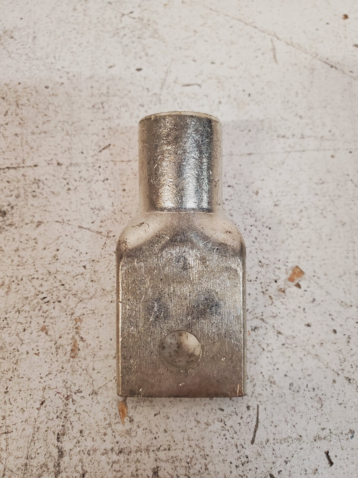 8 Quantity of Thomas & Betts CU Lugs SB 3/4" Red71 | 350Kcmil (8 Qty)