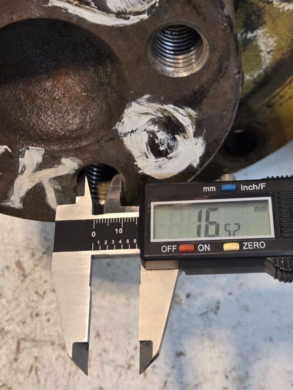 Dual Hub 7K686RLRWME | 7K068 | 4K0689 | 10x10in Bolt Pattern | 4x3.5in Pattern