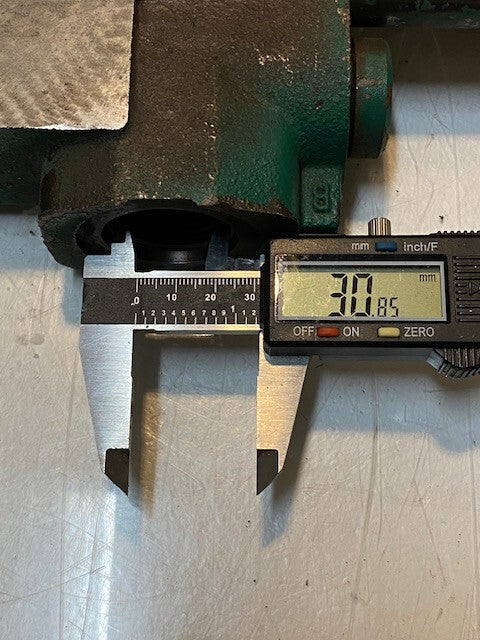 Hydraulic Valve Sectional 348-4500 | 271 | 31mm Bore | 14-1/4" L 6-1/4" W 2" Thi