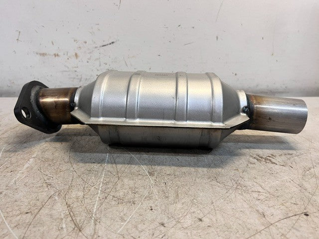 Catalytic Converter With Gasket & Bolts 250734 | 251020 | N/JIE/D111040