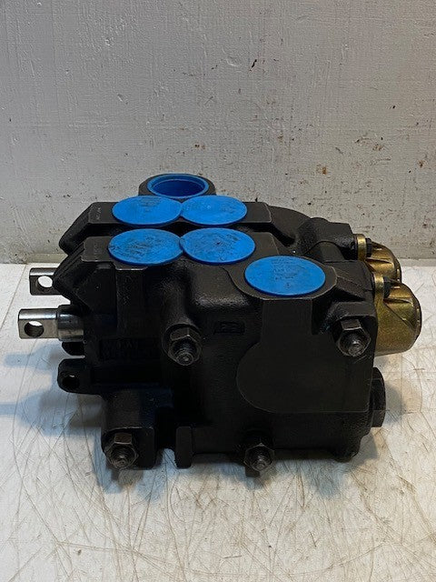 Hydraulic Forklift Directional Control Valve 916820, K1097SDH, 2343026, 2489435