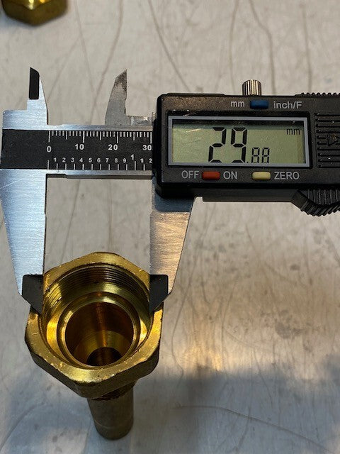 6 Qty of Brass Hex Thermowells 4-1/8" L 30mm Inside Thread 17mm Shaft (6 Qty)