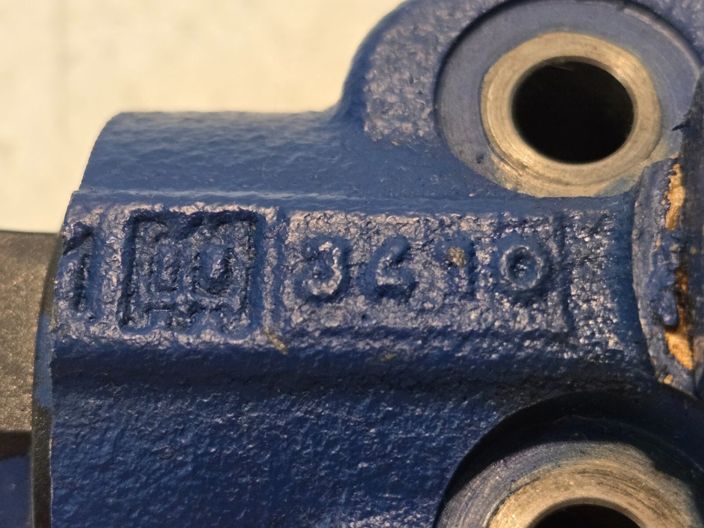 Hydraulic Manifold 19268 400 | 3410 | U010 07193460 E MGL | 18439 09/11/10-13h