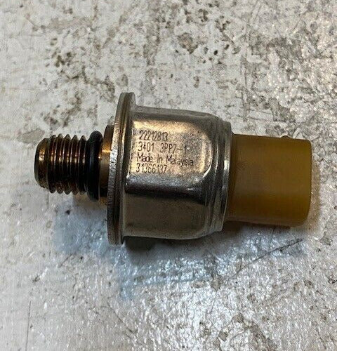 Fuel Oil Pressure Sensor Switch Transducer 22212813 | 3401 | 3PP7-1 | 31366137