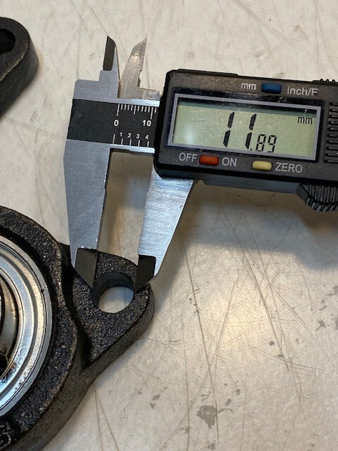 2 Quantity of IPTCI 2-Bolt Flange Bearings LF206 SB206-20G 32mm Bore (2 Qty)