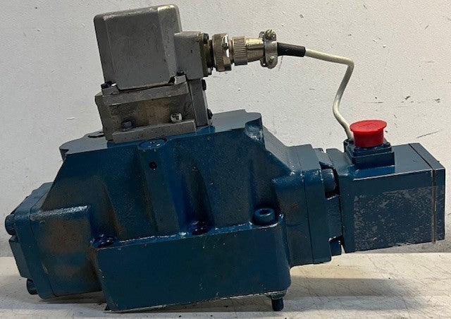 Global Servo Hydraulics Inc. Proportional Servo Valve J663D-109A Heavy Duty Unit