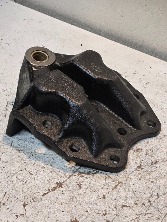 Ford Leaf Spring Front Hanger F3HT-5335-CA | D12 | 120D5 | HDR 57336 003