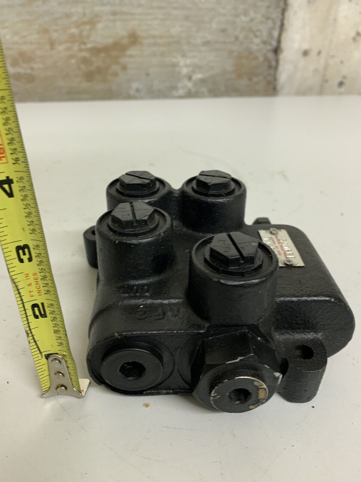 Danfoss 1480 Series Directional Control Valve SD066E