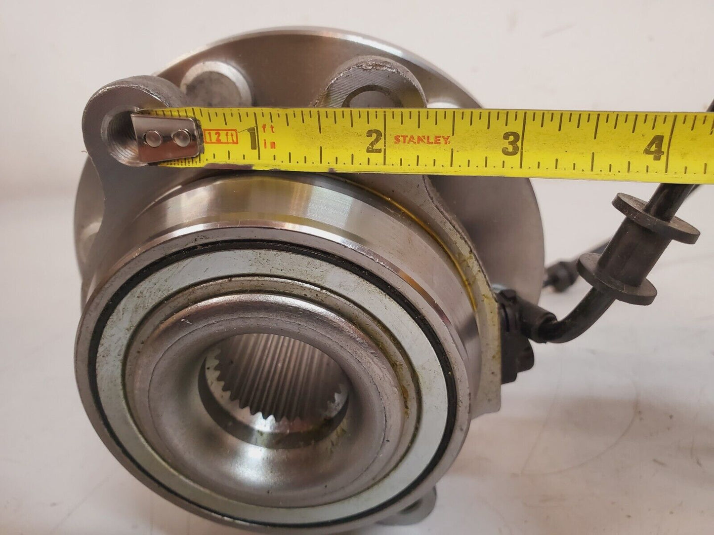 Front Wheel Hub with Bearing 6 Bolt Patern x 5.5" Diameter