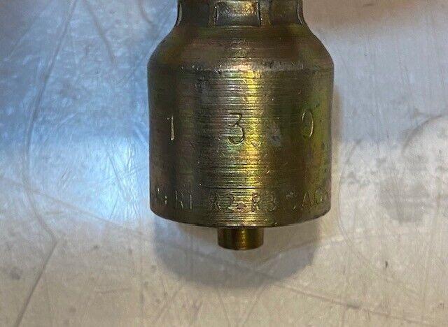 7 Quantity of Parker 1394344 Hydraulic Coupling Adapter Fittings (7 Quantity)