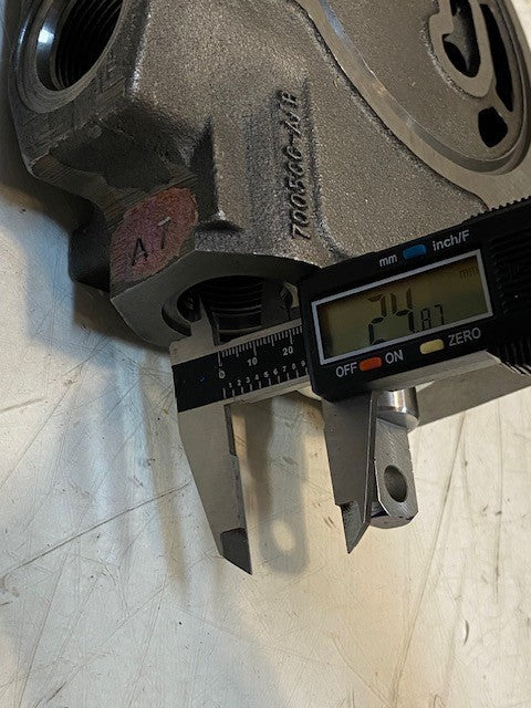 Hydraulic Directional Spool Valve Section 700500-A/B | 8100