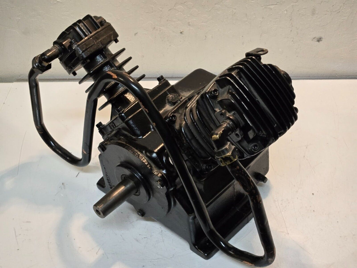 HS01000-1100 2-Stage Air Compressor Serial 061504393 28mm Input Shaft Diameter