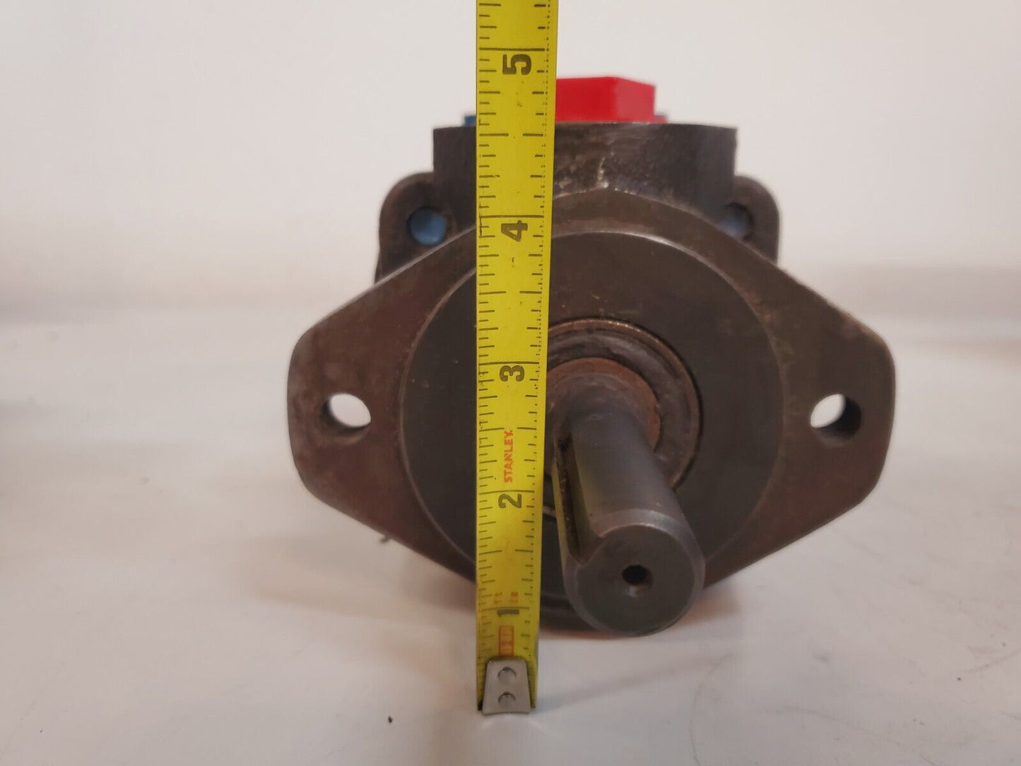 Benchmark Hydraulic Pump V201P13P1A11 | LH | 372606 | 300130