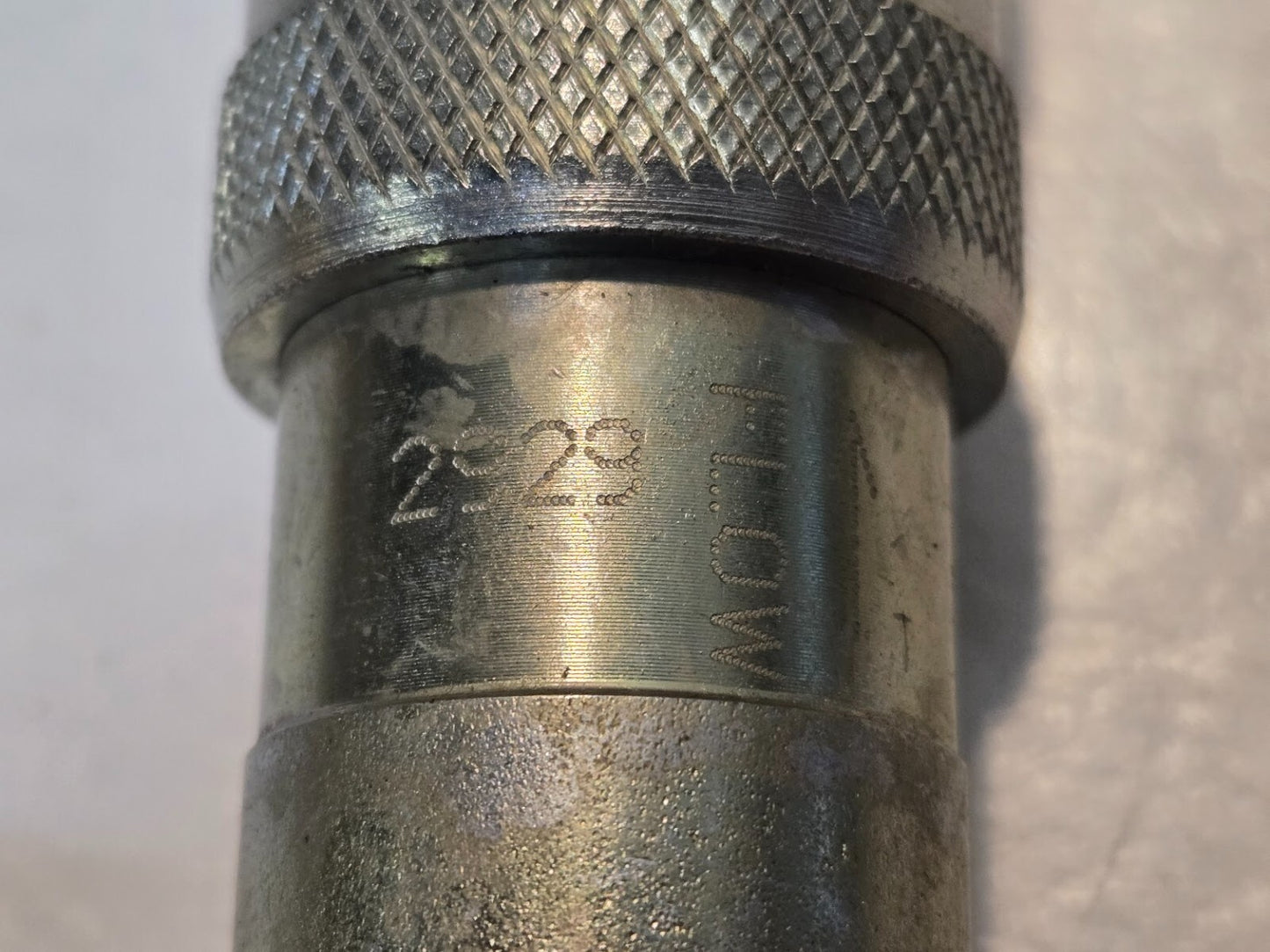Aeroquip FD49 Series 2929 3/8" Quick Disconnect Hydraulic Valve 1/2" FNPT Ends