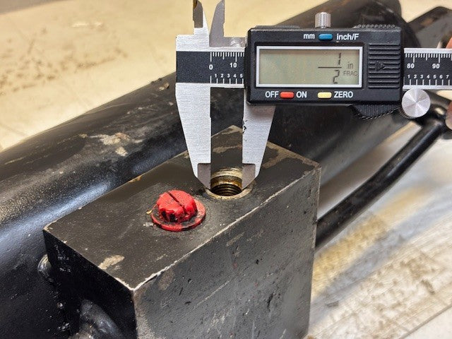 John Deere Hydraulic Cylinder 27" Length 4" Cylinder | T-88464 | TJB-119