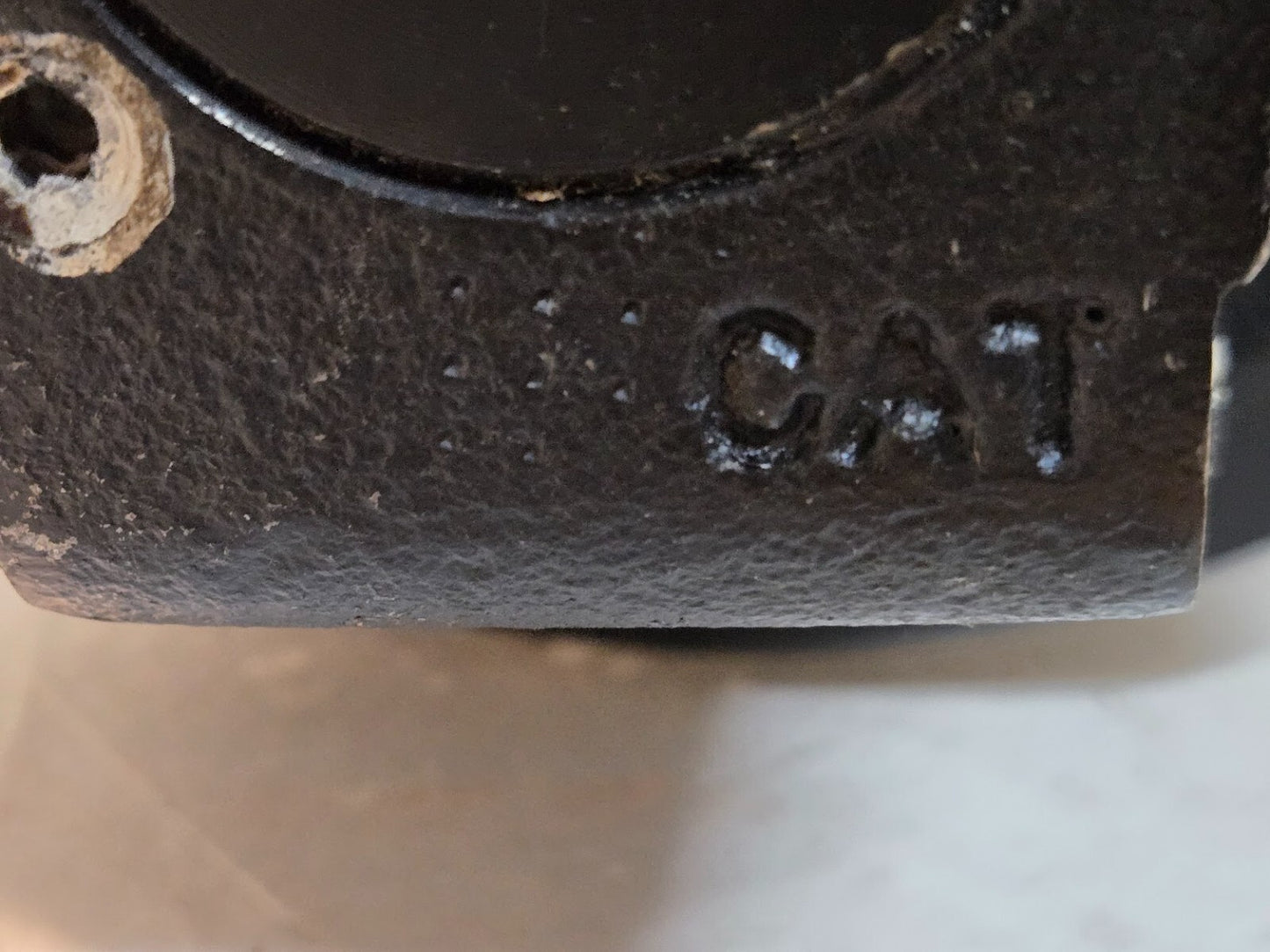 CAT Bottom Track Roller 2X02 14 | 4 Bolt Mounting | 5-5/8" OD | Dual Flange