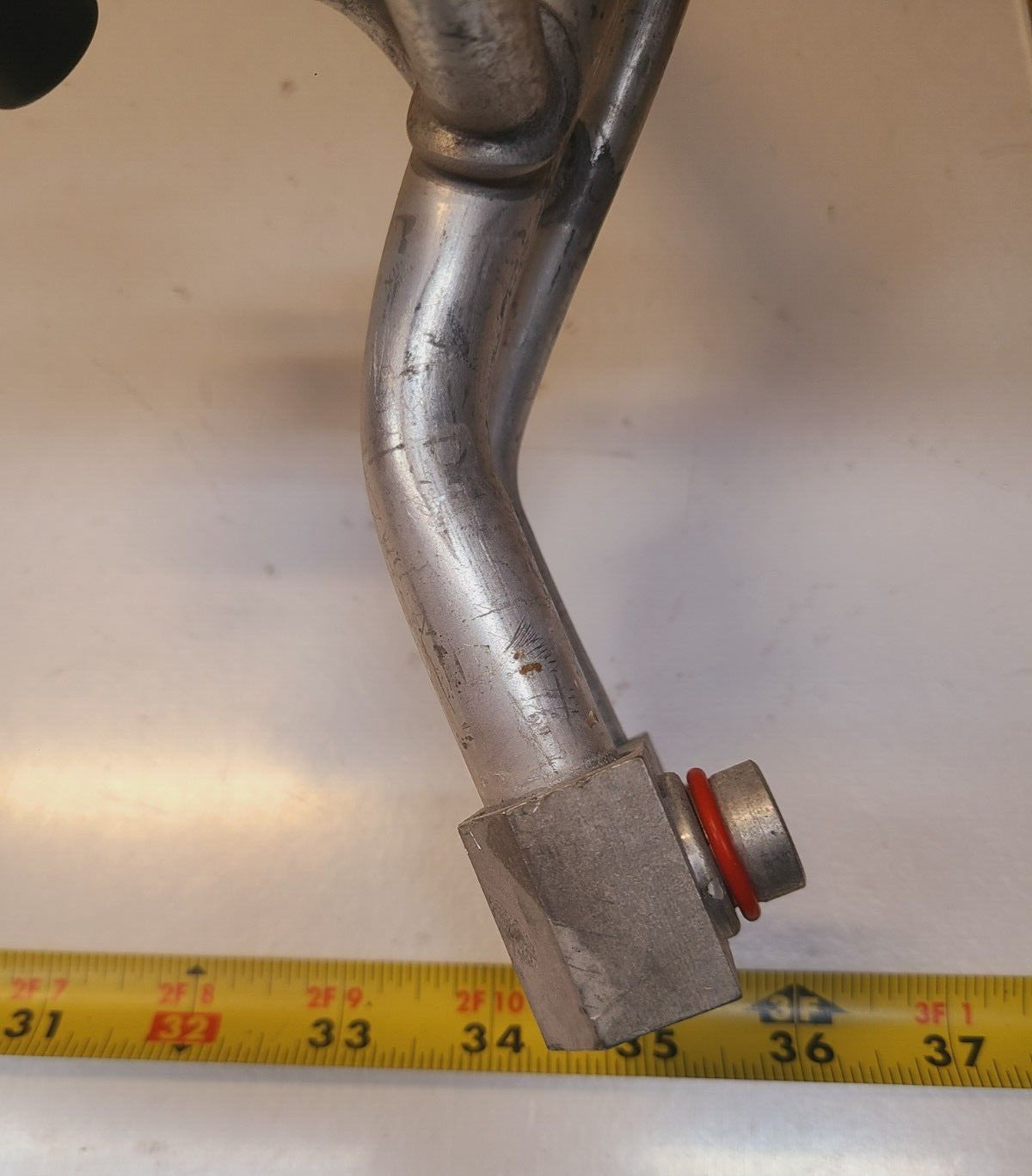 Air Conditioning Cooler Line Suction Hose Pipe 6804025AA | 42351D 352 12 1