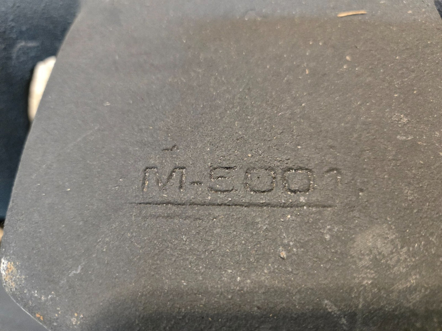 Exhaust Manifold M-5001 for Farmall 358308R11